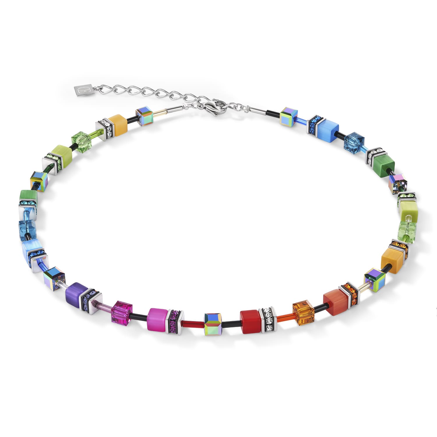 Collier van Coeur de Lion met blokjes in alle kleuren van de regenboog en zilveren tussenstukken.